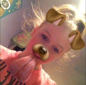 Meet your Posher, Alexis